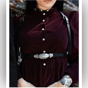 Lively ghosts dearly departed hand harness